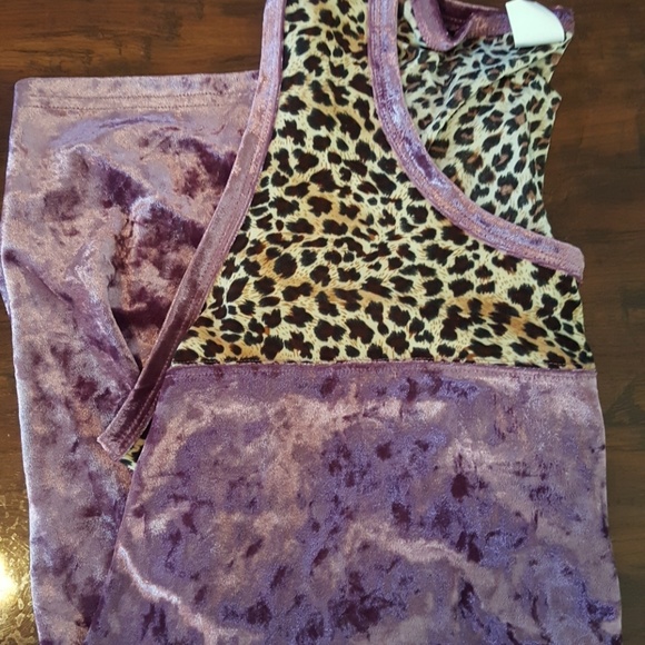 Sunshine and Rodeos sleeveless top - Picture 3 of 3